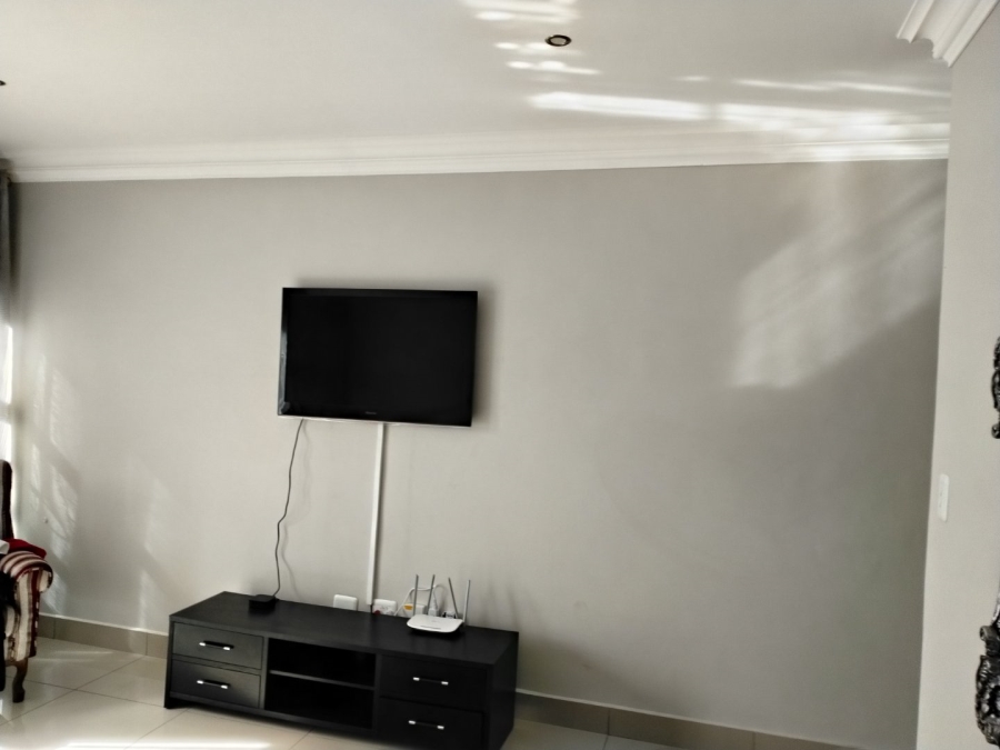 3 Bedroom Property for Sale in Wild Olive Estate Free State